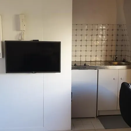 Apartament Jolie Studio Menton *